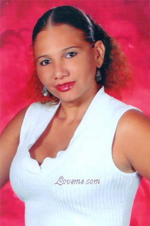 70224 - Maria Age: 34 - Colombia
